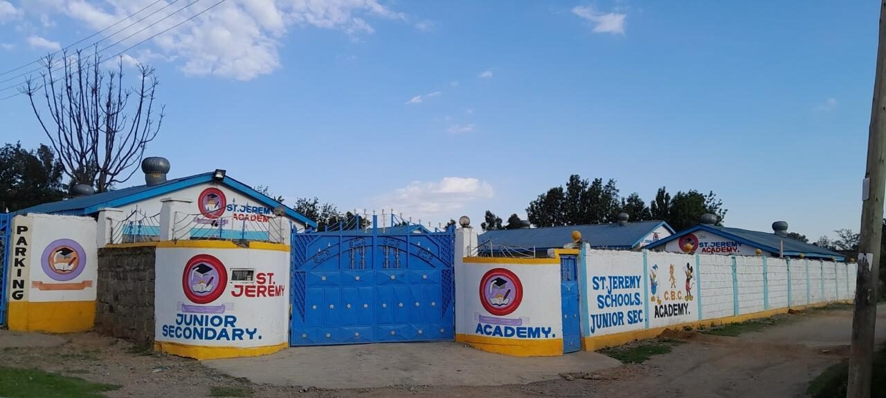 Junior Secondary gate signage
